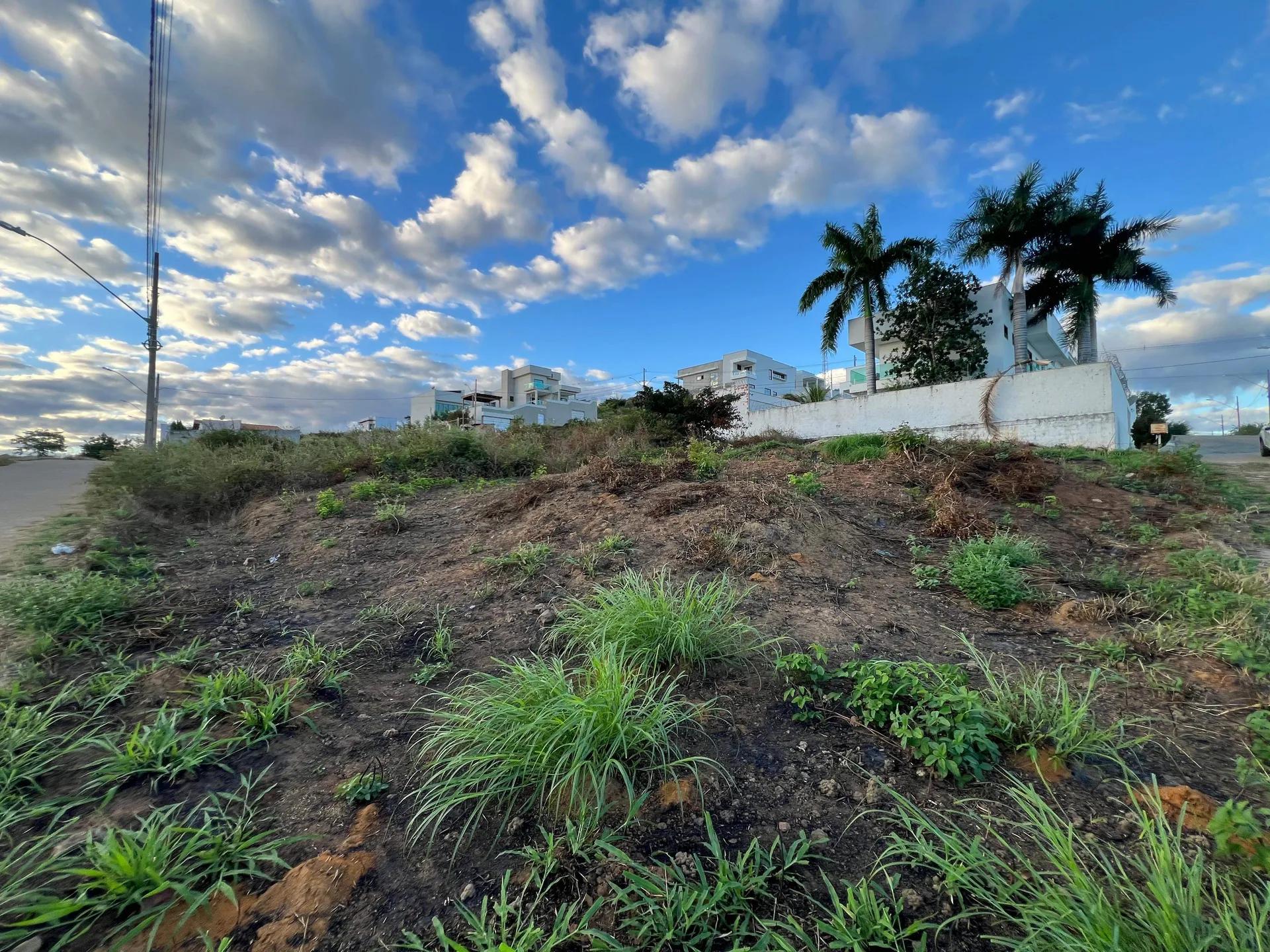 Terreno à venda, São Geraldo, Araçuaí, MG