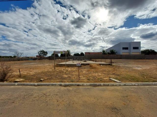Terreno à venda, São Francisco, Araçuaí, MG