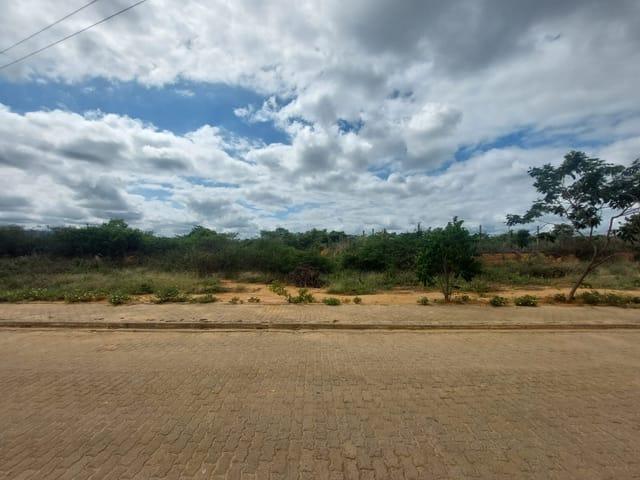 Terreno à venda, Universitários, Araçuaí, MG